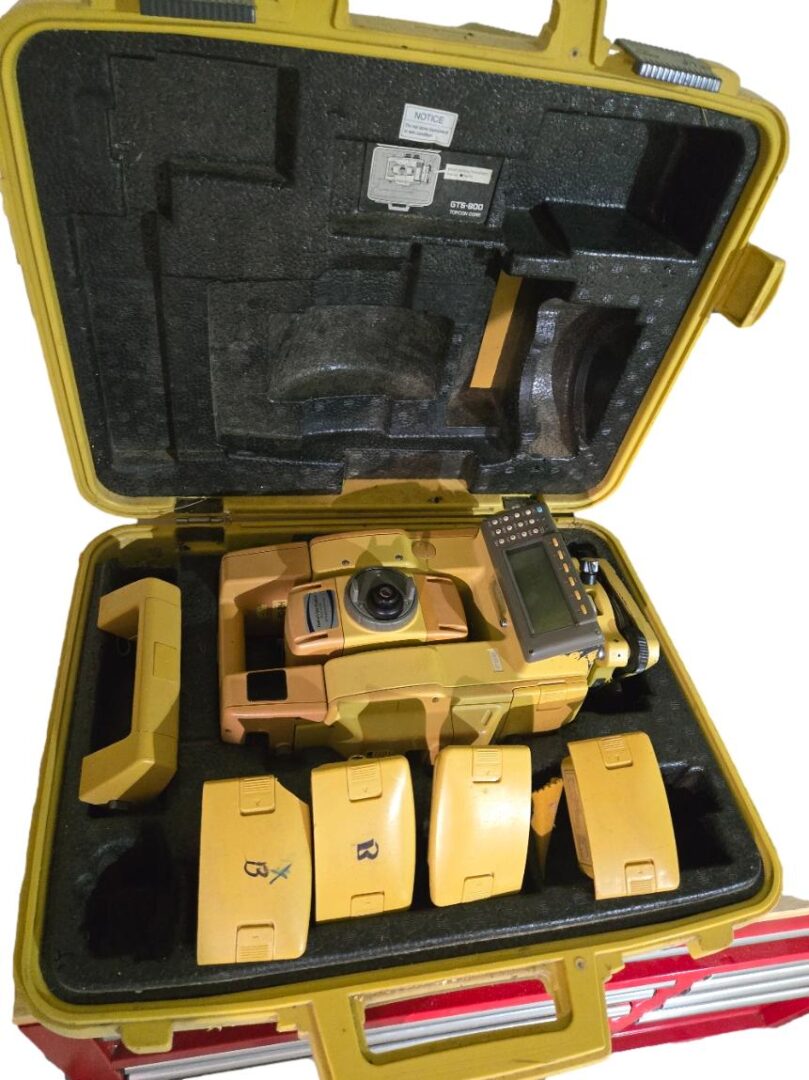 Pre-Owned, Topcon GTS-802 3" Robotic Instrument with Satel Modems - Image 2